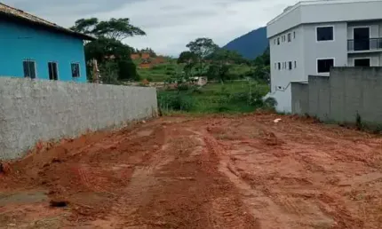 Terreno com 360m² a venda no bairro maria turri em rio das ostras rj