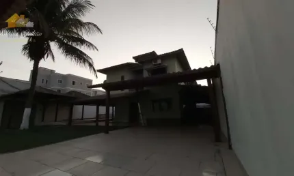 CASA DUPLEX COM 5 QUARTOS SENDO 2 SUÍTES NO BAIRRO ENSEADA DAS GAIVOTAS EM RIO DAS OSTRAS RJ