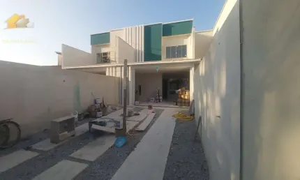 CASA DUPLEX COM 3 SUÍTES A VENDA NO BAIRRO OURO VERDE EM RIO DAS OSTRAS RJ