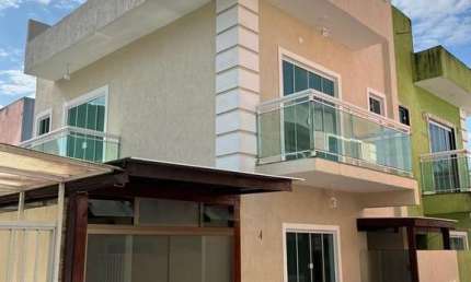 CASA DUPLEX COM 2 SUÍTES A VENDA NO PEIXE DOURADO 1 EM BARRA DE SÃO JOÃO RJ