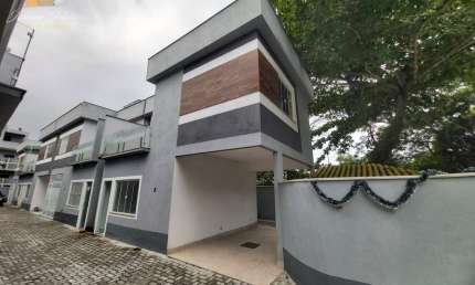 CASA DUPLEX COM 2 QUARTOS SENDO 1 SUÍTE A VENDA NO BAIRRO ÂNCORA EM RIO DAS OSTRAS RJ