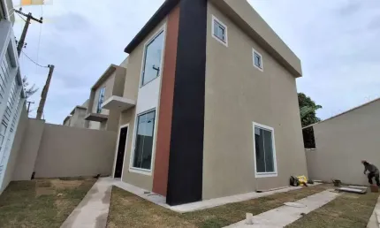 Casa duplex com 3 quartos com quintal a venda no bairro floresta das gaivotas em rio das ostras rj