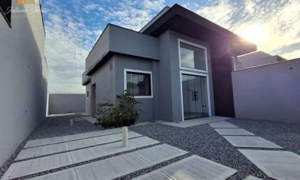 CASA LINEAR COM 2 QUARTOS SENDO 1 SUÍTE A VENDA NO BAIRRO ENSEADA DAS GAIVOTAS EM RIO DAS OSTRAS RJ