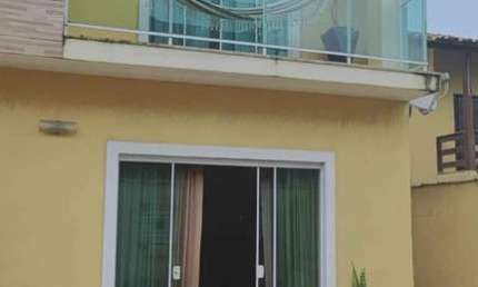 CASA DUPLEX 4 QUARTOS SENDO 2 SUÍTES A VENDA NO BAIRRO EXTENSÃO DO BOSQUE EM RIO DAS OSTRAS RJ