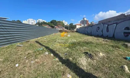 TERRENO COM 360M² A VENDA NO BAIRRO DA GLÓRIA EM MACAÉ, RJ.
