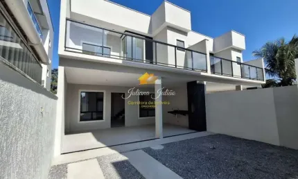 CASA DUPLEX COM 3 SUÍTES A VENDA NO BAIRRO COSTAZUL EM RIO DAS OSTRAS RJ