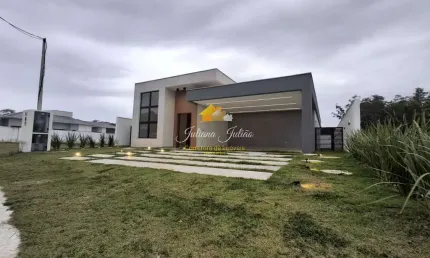 CASA LINEAR EM ALTO PADRÃO COM 3 QUARTOS SENDO 2 SUÍTES, PISCINA A VENDA NO VIVERDE 2 EM RIO DAS OSTRAS RJ.