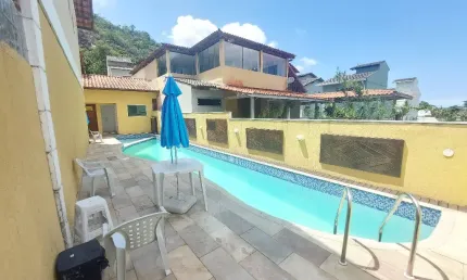 Casa duplex 4 quartos 2 suítes 1vaga, itaipu engenho do mato niterói rj.
