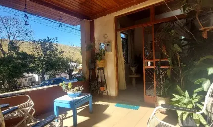 Casa linear 4 quartos e suíte, centro cachoeira limoeiro  moeda – mg