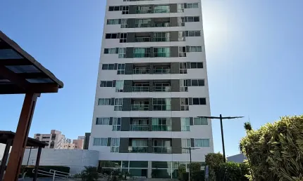 Apartamento à Venda no Condomínio Life - Reformado - Andar Alto - 3/4