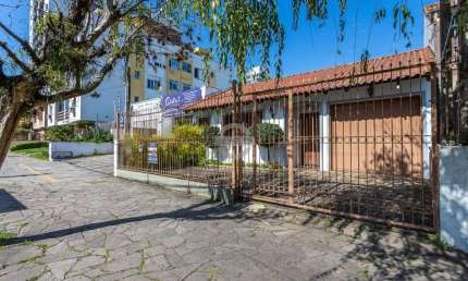 Casa com 4 quartos à venda na Rua Valparaíso, 993, Jardim Botânico, Porto Alegre por R$ 847.000