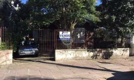 Terreno à venda na Rua Jari, 143, Passo da Areia, Porto Alegre por R$ 590.000