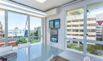 Sala comercial à venda na Rua Félix da Cunha, 737, Floresta, Porto Alegre por R$ 1.100.000