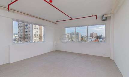 Sala comercial com 1 sala para alugar na Rua Gomes Jardim, 253, Santana, Porto Alegre por R$ 2.200
