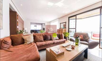 Apartamento com 4 dormitórios, 2 suítes, 4 vagas e com 220m² -  Moema