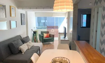 Imóvel totalmente mobiliado (eletrodomésticos e móveis), recém reformado e decorado.