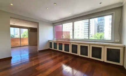 Excelente localização no coração do itaim, onde é possível fazer tudo a pé