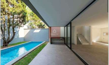 CASA EM CONDOMÍNIO FECHADO NO ALTO DA BOA VISTA 367M² 4SUITES 4VAGAS  COM PISCINA