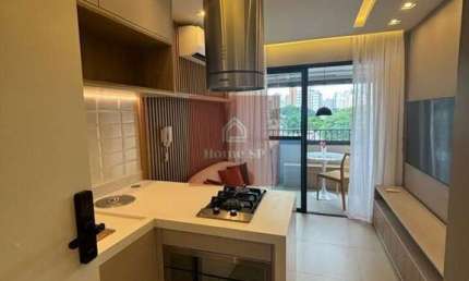1 Dormitório, com 32m², Totalmente Mobiliado em Moema!
