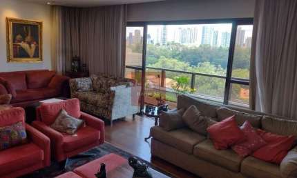 Aclimação; apartamento com 215 metros, 04 dormitórios,02 suítes,03 vagas