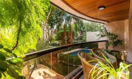 150 metros, 3 suítes em Moema, excelente localização, rua tranquila e arborizada