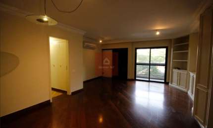 Vila Nova Conceição; apartamento com 116 metros, 03 dormitórios,02 suítes,02 vagas
