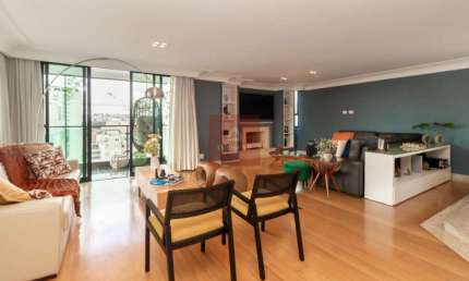 Apartamento tipo para venda com 3 quartos, sendo 3 suítes, 235m²