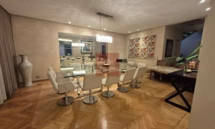 Brooklin Velho, Casa charmosa com 3 quartos,1suite, 4 vagas, churrasqueira