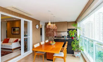 Apartamento tipo para venda com 3 quartos, sendo 3 suítes, 151m²