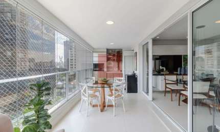 LINDO APARTAMENTO DE BOM GOSTO, REFORMADO NO BROOKLIN COM MUITO LAZER