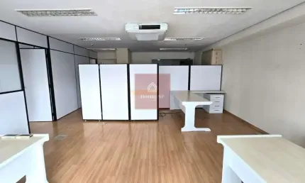 Conjunto comercial com 91 metros, 3 salas, em excelente localização