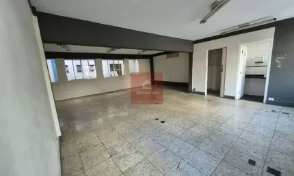Moema, prédio interligado com 800metros, 18salas, 18 vagas , perto metrô