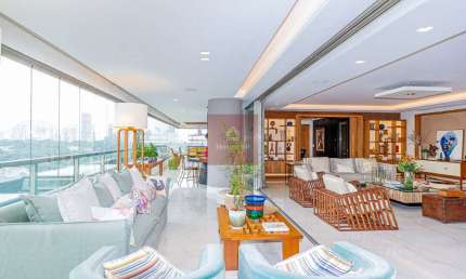 Apartamento tipo para venda com 3 quartos, sendo 3 suítes, 485m²