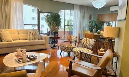 Excelente apartamento com 141,90m², frente, andar alto, 3 dormitórios, 1 suites, 2 vagas.