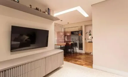 Apartamento com 2 dormitórios, 1 suíte, 1 vaga e com 70m² - Moema