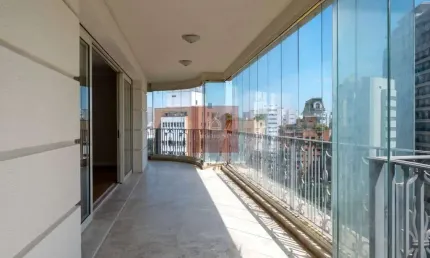 Localização nobre, a poucos passos do clube Pinheiros