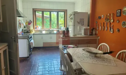 Imóvel com muito jardim e plantações a venda no Brookin/Campo Belo