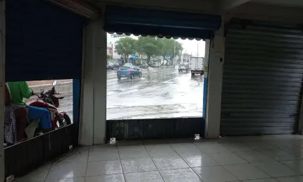 Excelente Prédio Comercial no Centro de Camaçari  300m² 4 Salas