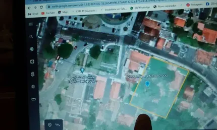 Excelente terreno comercial no centro de Abrantes  ao lado da igreja