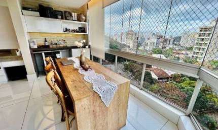 Belíssimo apartamento em Santa Lucia, composto por três quartos sendo duas suítes!
