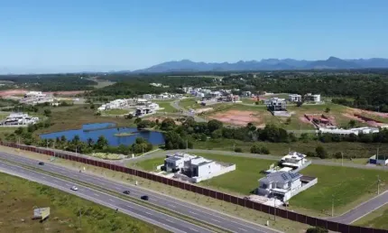Terreno à venda em Interlagos, Vila Velha  por R$ 850.000