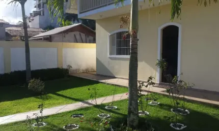 Linda Casa Duplex Á Venda - 5 Quartos, Próxima a Praia - Enseada Azul, Guarapari-ES.