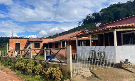 Chácara / sítio com 5 quartos à venda no São João do Garrafão, Santa Maria de Jetibá  por R$ 1.200.000