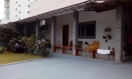 Casa com 4 quartos à venda na Praia do Morro, Guarapari  por R$ 1.800.000
