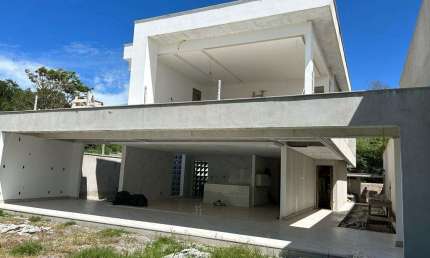 Casa com 3 quartos à venda no Iriri, Anchieta  por R$ 5.000.000
