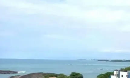 TERRENO AMPLO E LINEAR COM VISTA PARA O MAR EM SETIBA / GUARAPARI - ES