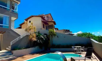 CASA DUPLEX DE ALTO PADRÃO EM MUQUIÇABA - GUARAPARI / ES