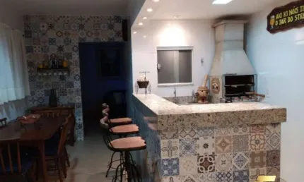 Apartamento com porteira fechada no centro de guarapari