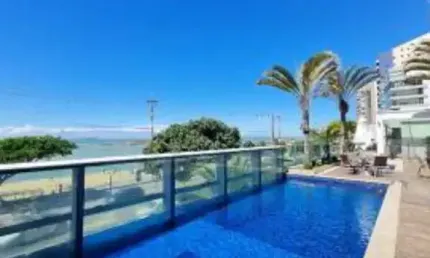 Cobertura duplex com 300m², 4 suítes sendo 2 canadenses, 5 vagas de garagens soltas.