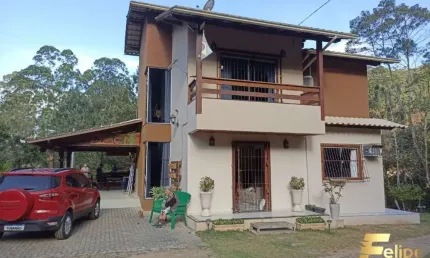 CASA DUPLEX À VENDA EM SÍTIO FECHADO COM LAZER COMPLETO EM DOMINGOS MARTINS.
